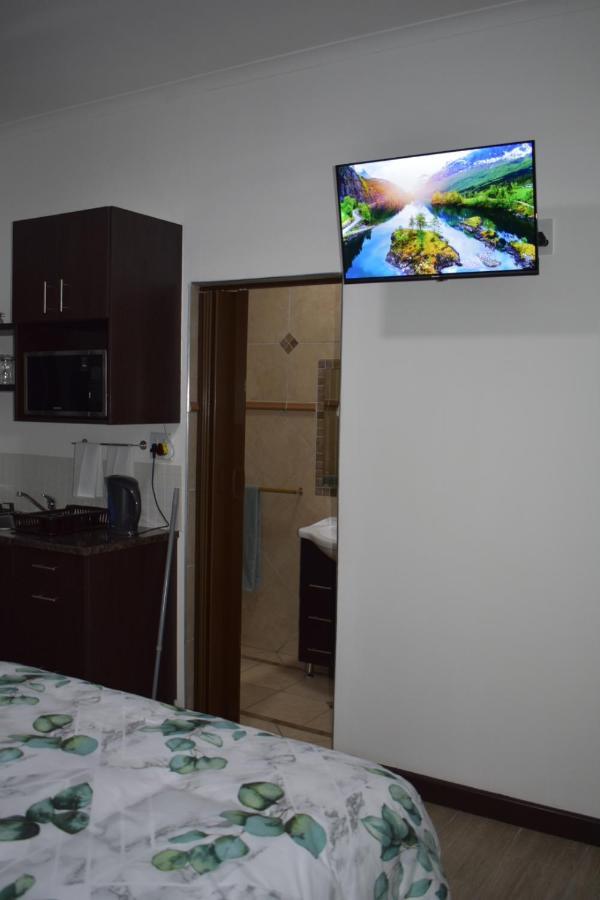 105 On Sarel Cilliers Apartment